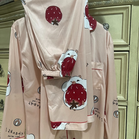 Pajama set - Picture 4 of 4